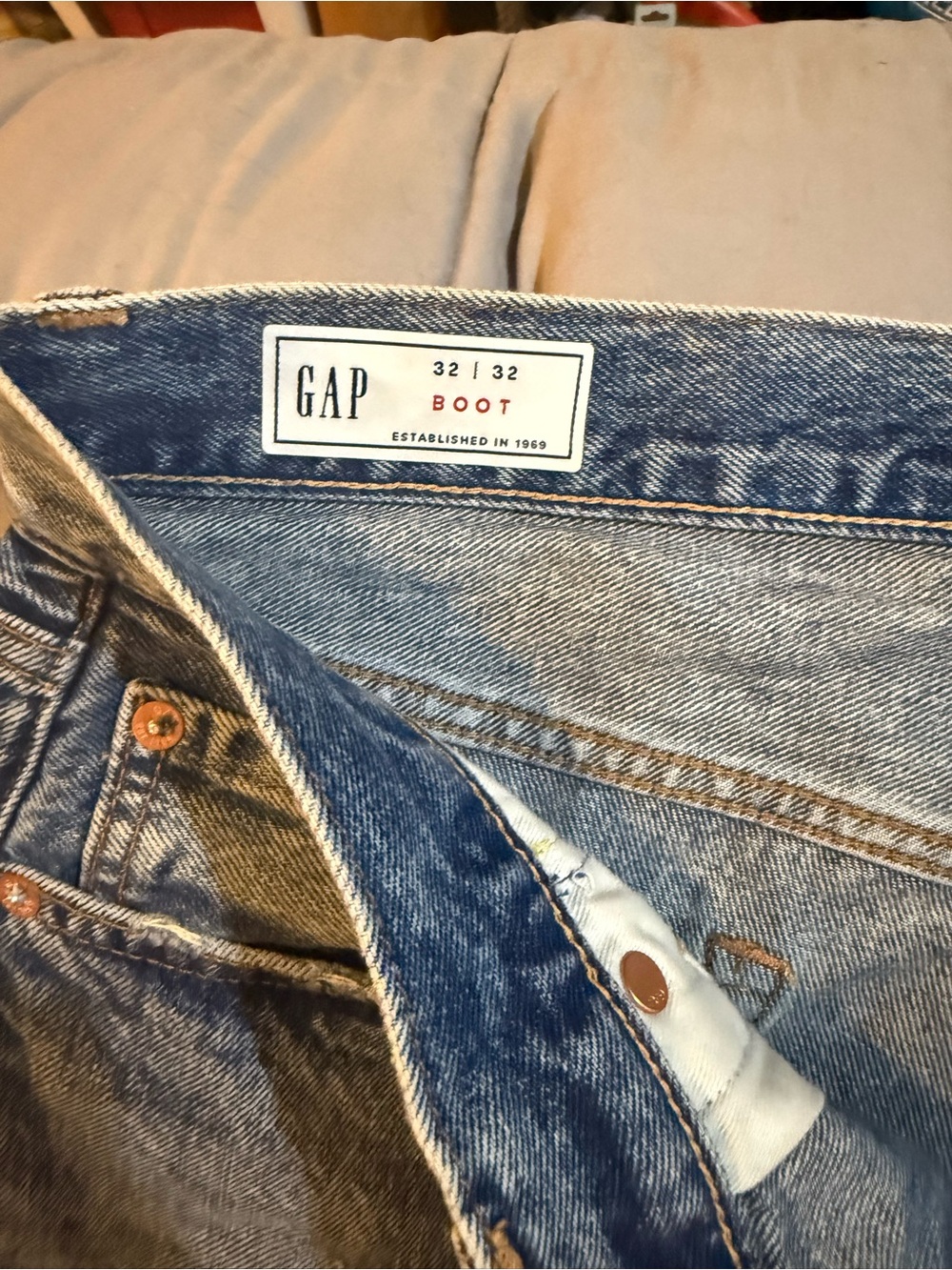 GAP Men’s Bootcut Jeans - Beige